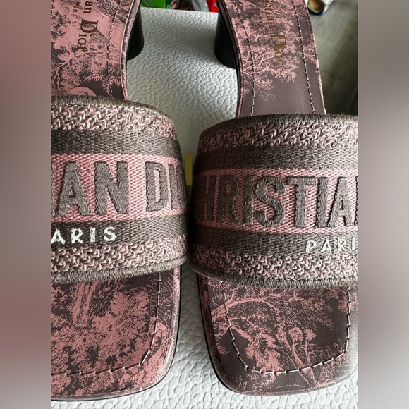 Dway Heeled Slide Dior Sandal - Picture 10 of 16